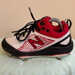 New Balance Fastpitch Metal Softball Cleats size 6